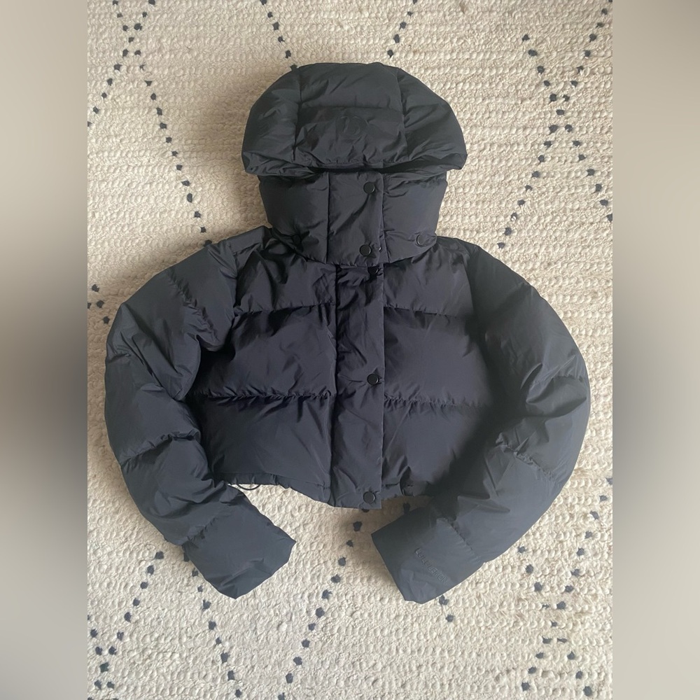 Lululemon Athletica Black Cropped Puffer
